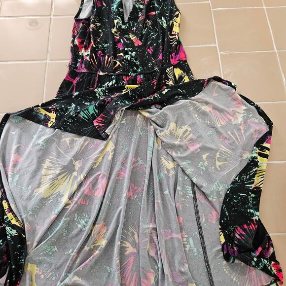 BCBGMaxAzria Sleeveless V-Neck Stretch Colorful Floral Faux Wrap Dress Sz Medium - Picture 5 of 7